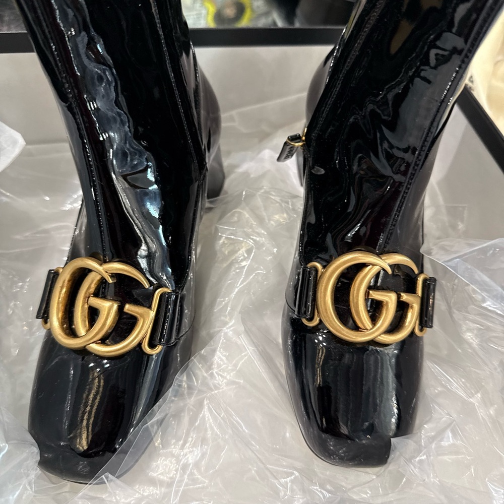 Gucci Black Patent Leather Heeled Boots with Gold Logo
